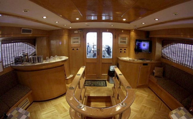 motor yacht 28mt 20 ospiti crociera maldive