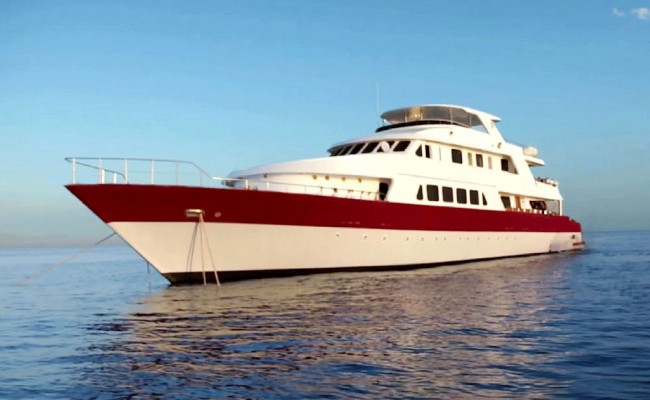 motor yacht 38mt 22 ospiti crociera maldive