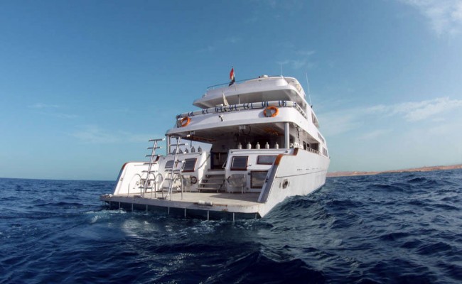 motor yacht 38mt 22 ospiti crociera maldive