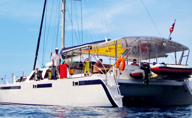 catamarano 17,68 mt 12 ospiti crociera maldive