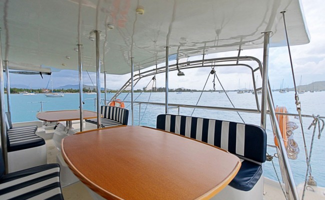 catamarano 17,68 mt 12 ospiti crociera maldive