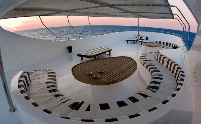 motor yacht 28 mt 12 ospiti crociera maldive