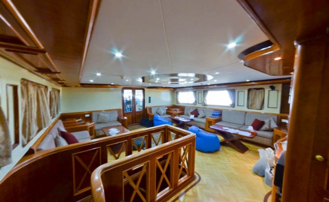 motor yacht 37 mt 25 ospiti crociera maldive