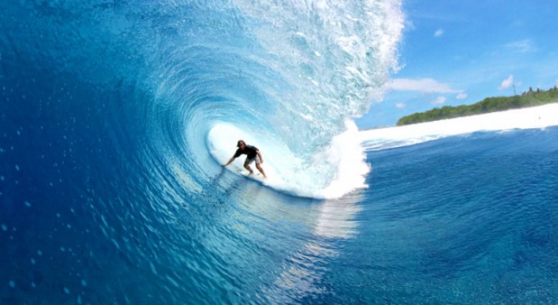 Surfing safari e crociera per surf alle Maldive